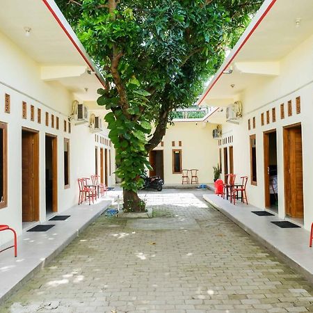 Reddoorz @ Umbul Ponggok Waterpark Klaten Esterno foto